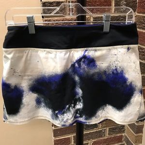Lululemon Pace Setter skirt sz 6